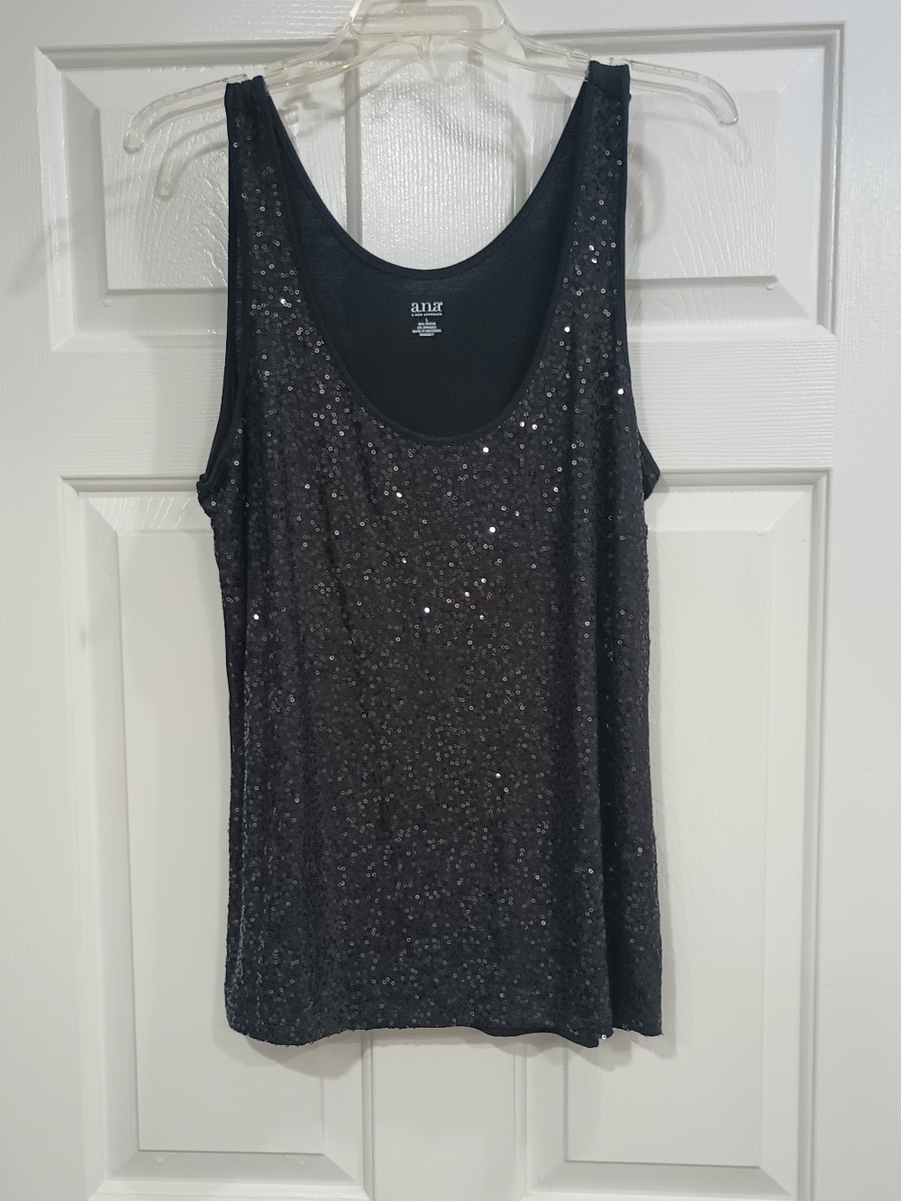 a.n.a Black Sequin Scoop Neck Tank Top L